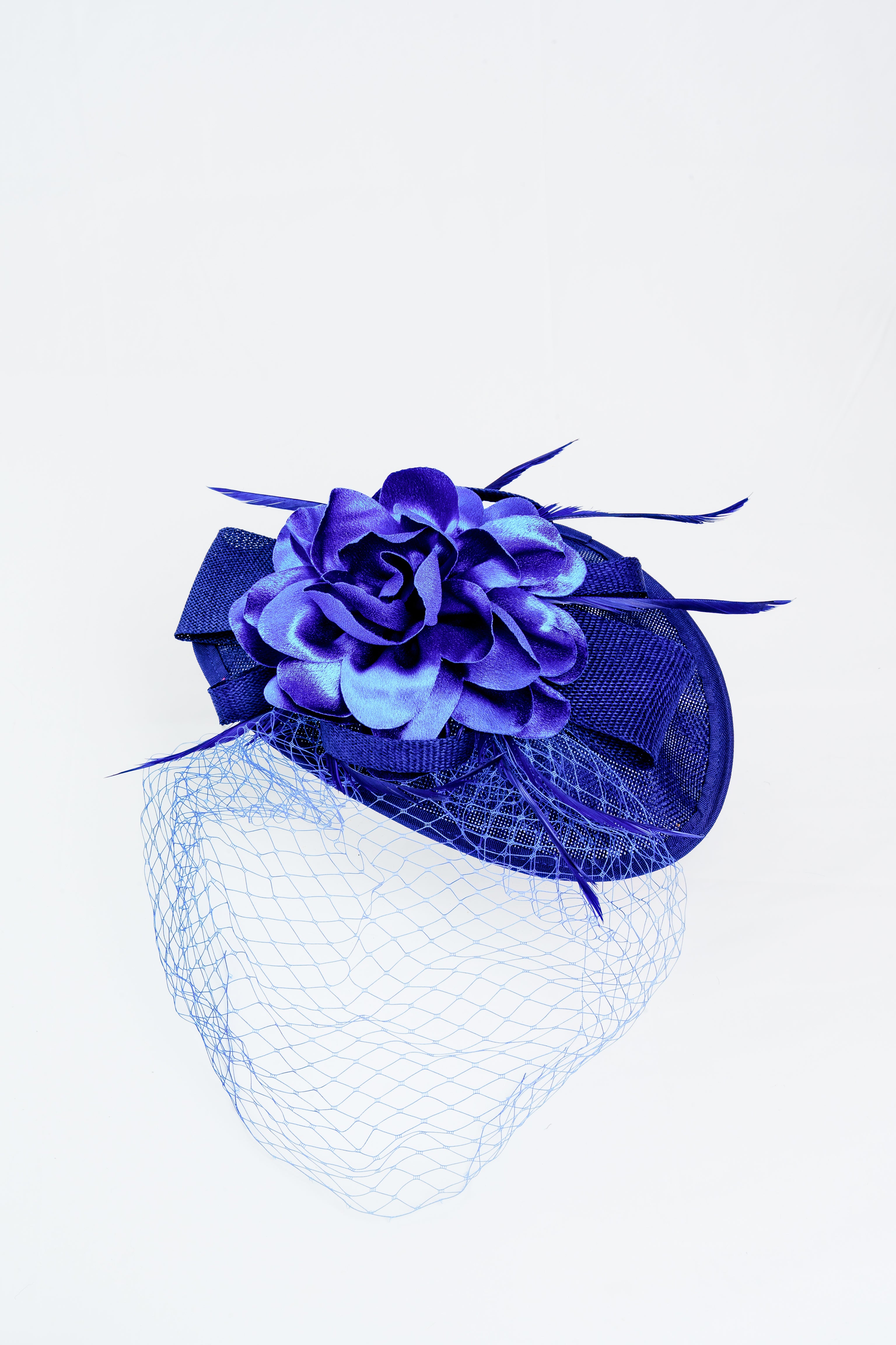 Disc Fascinator with Flower & Veil