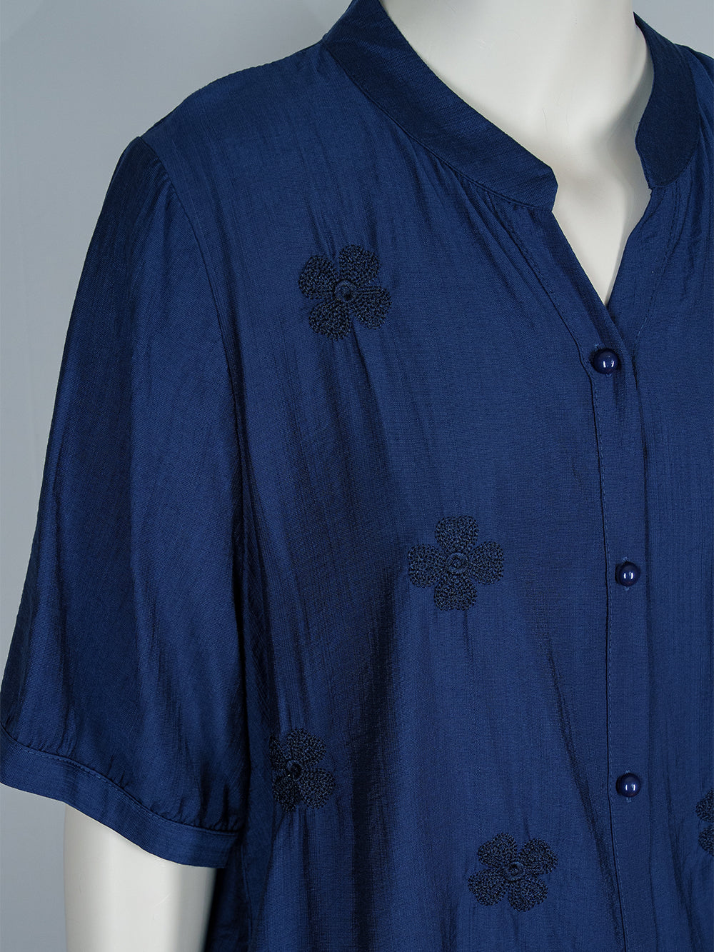 Bloom Dot Embroidered Blouse
