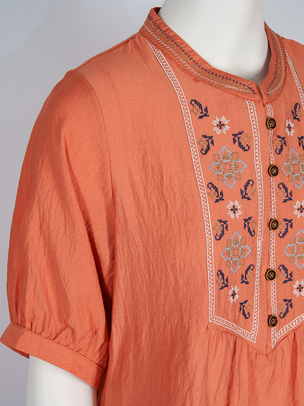 Folk Motif Embroidered Blouse