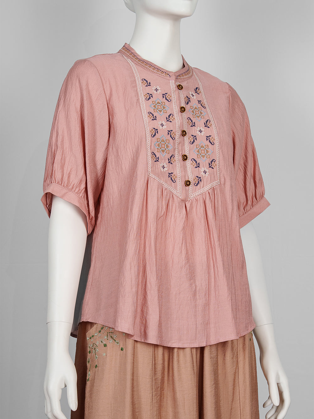 Folk Motif Embroidered Blouse