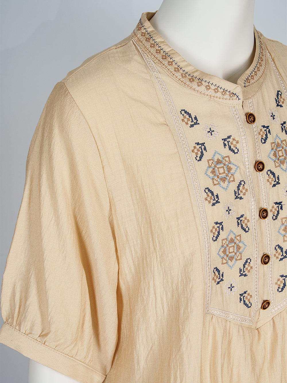 Folk Motif Embroidered Blouse