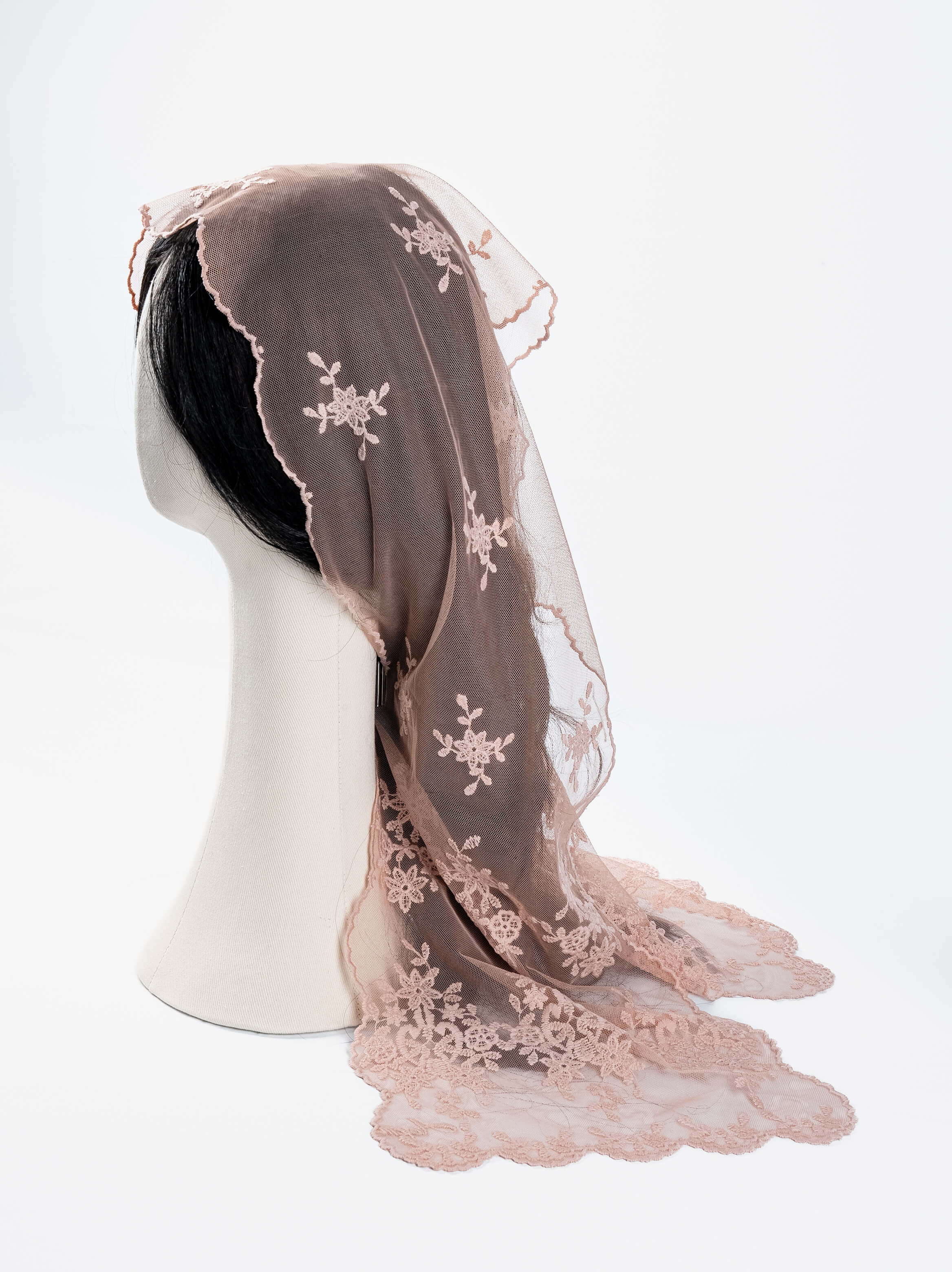 Floral Cluster Scallop Lace Scarf