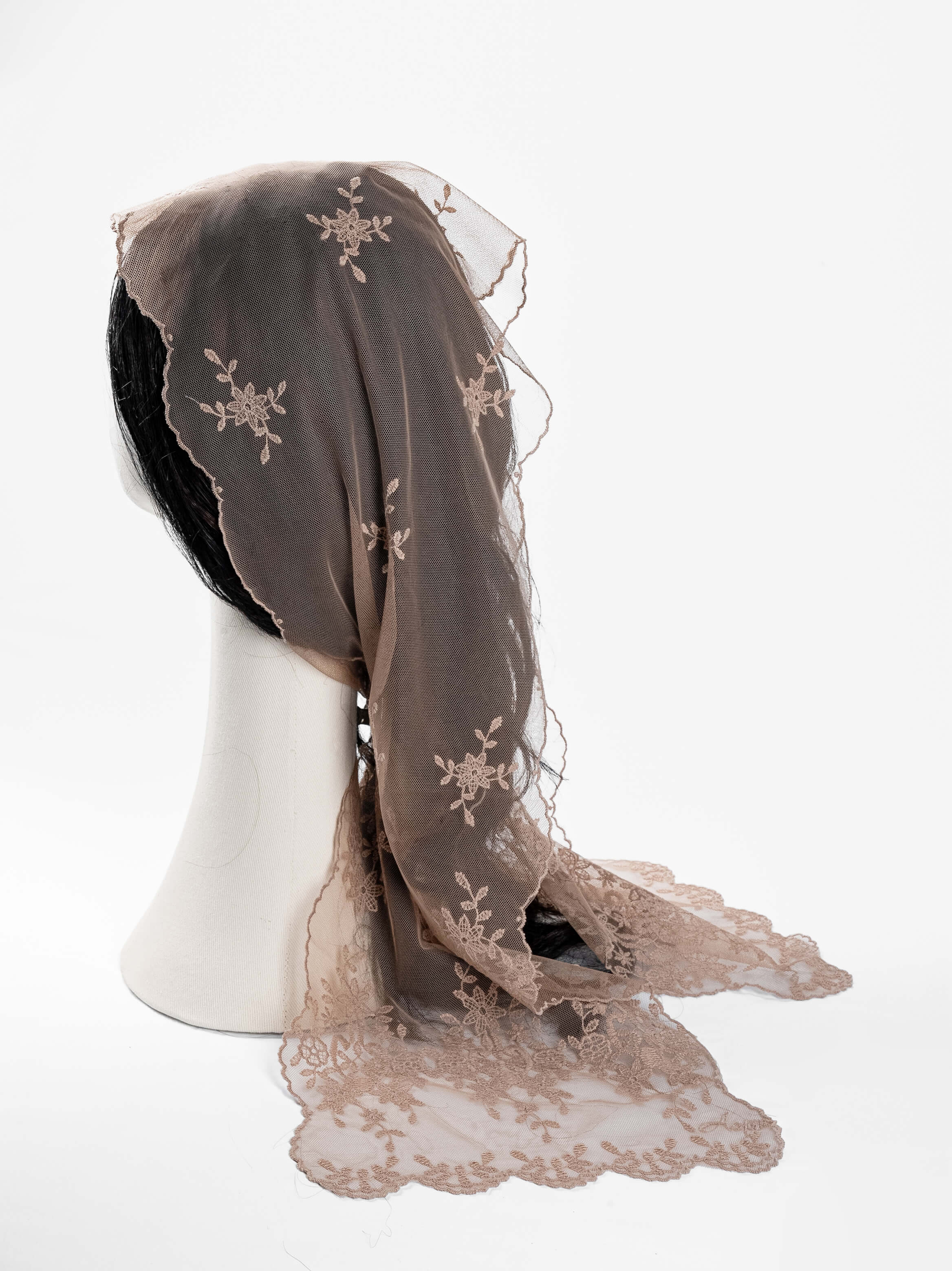 Floral Cluster Scallop Lace Scarf