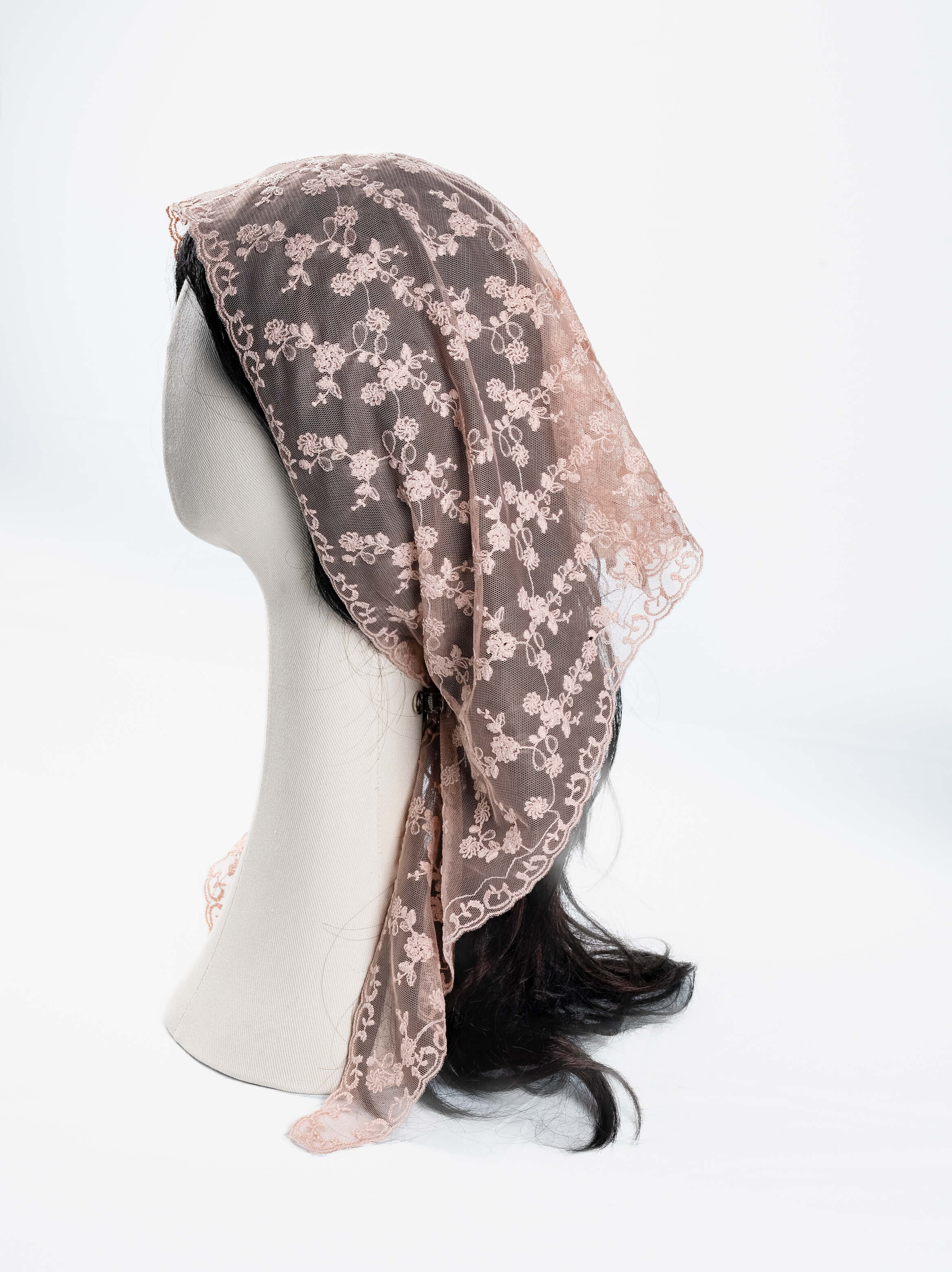 Chrysanthemum Vine Triangle Lace Veil Scarf