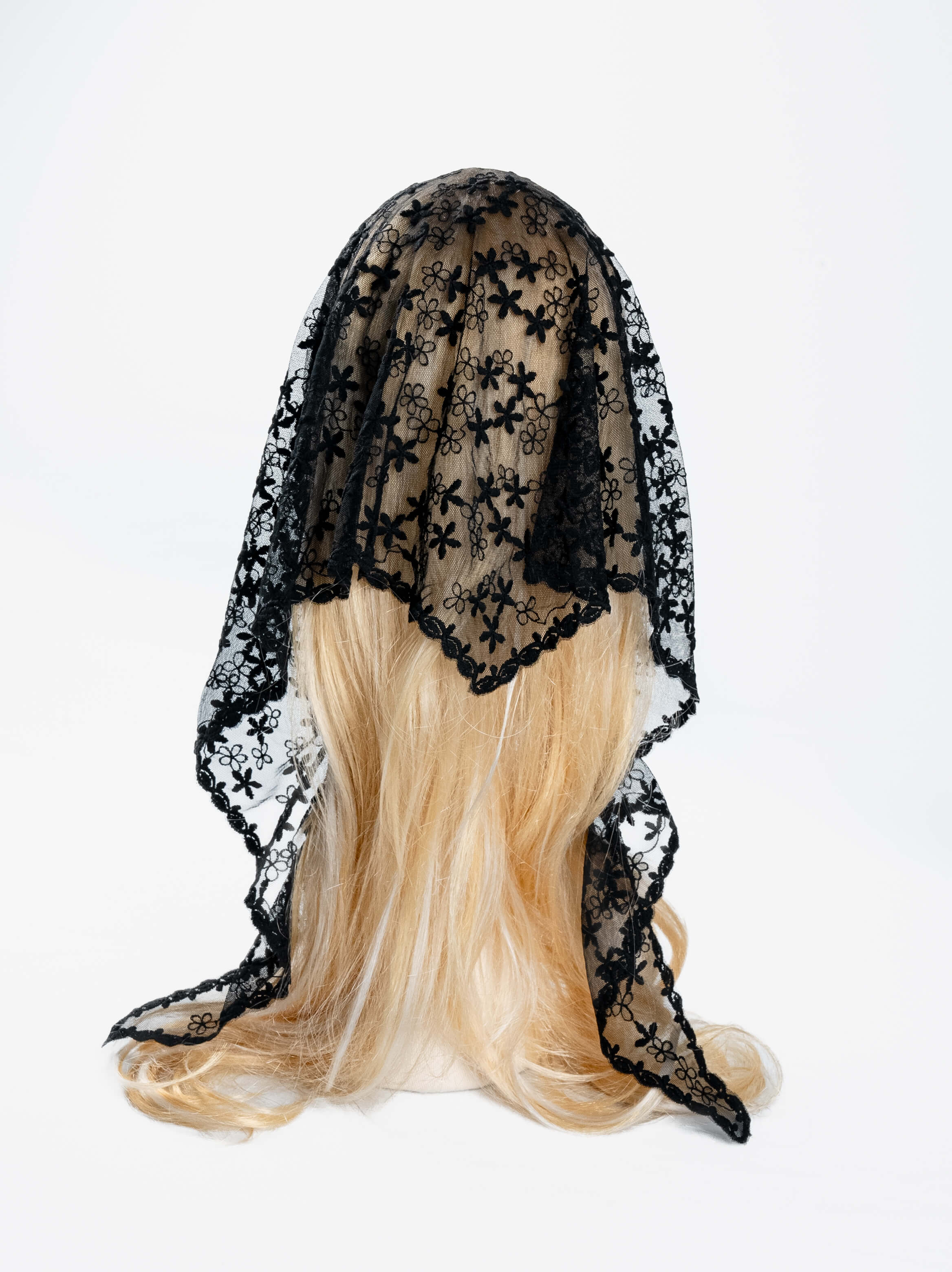Daisy Whirl Lace Veil Scarf