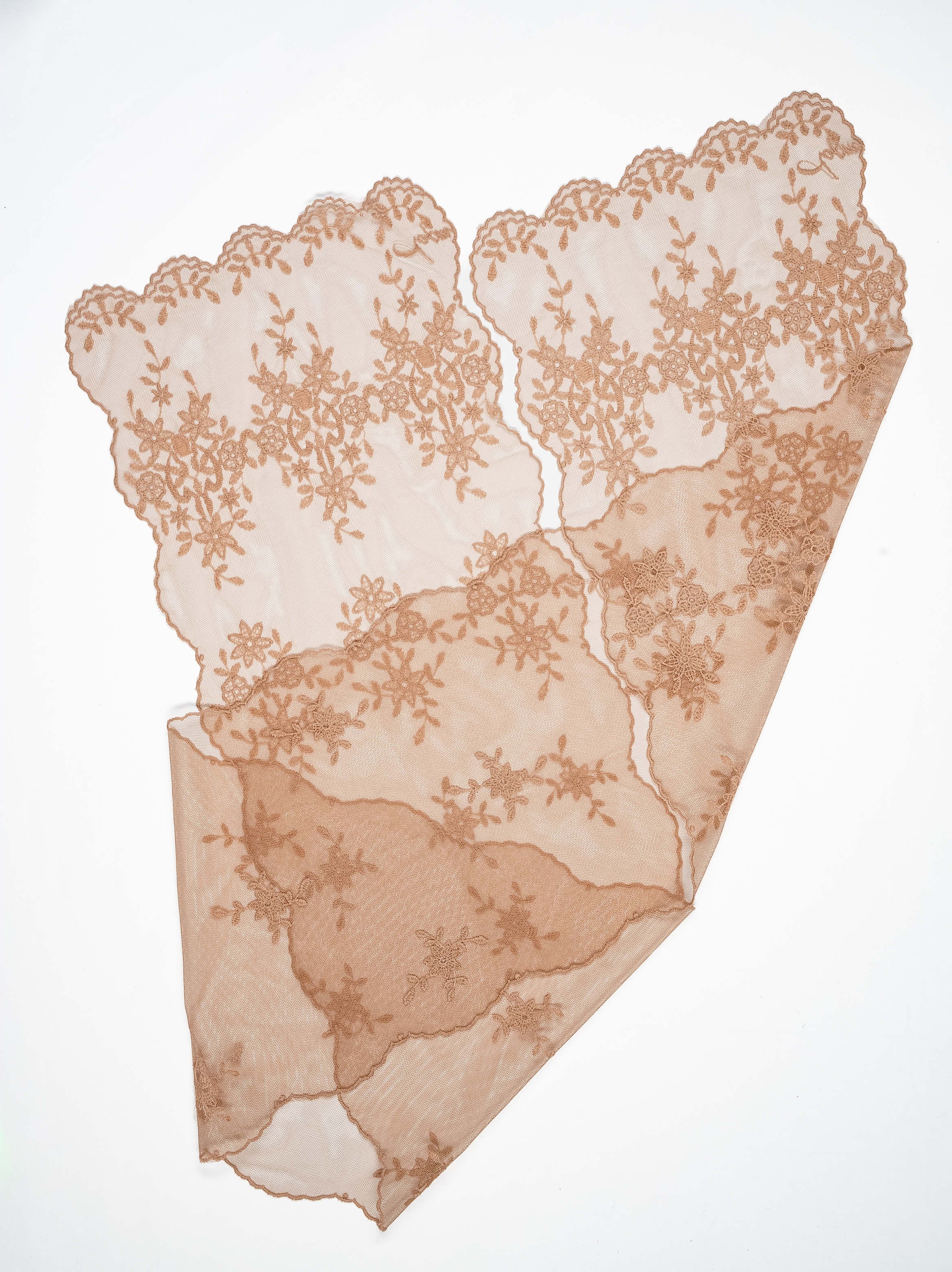 Floral Cluster Scallop Lace Scarf