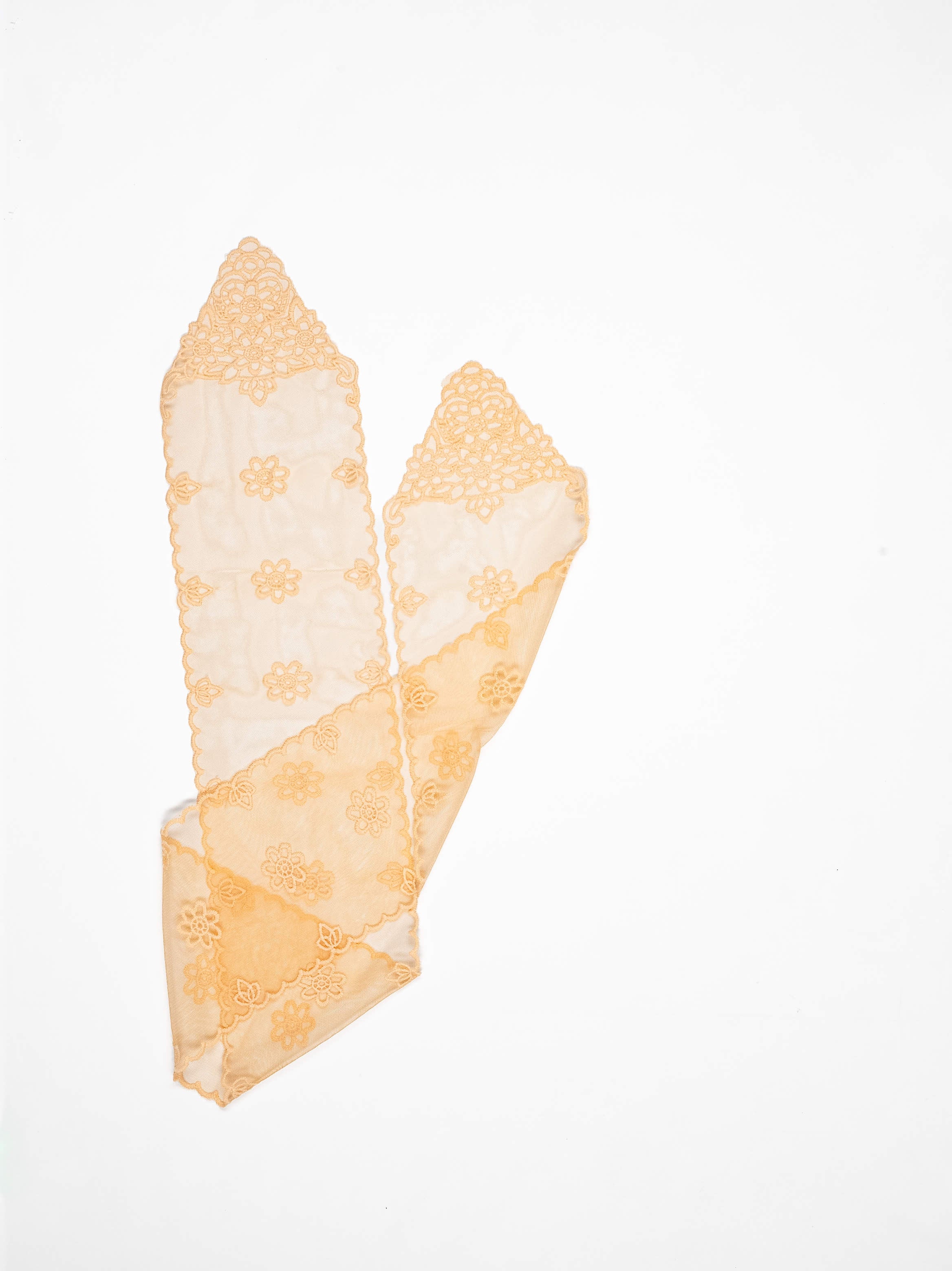 Daisy Loop Slim Veil Scarf