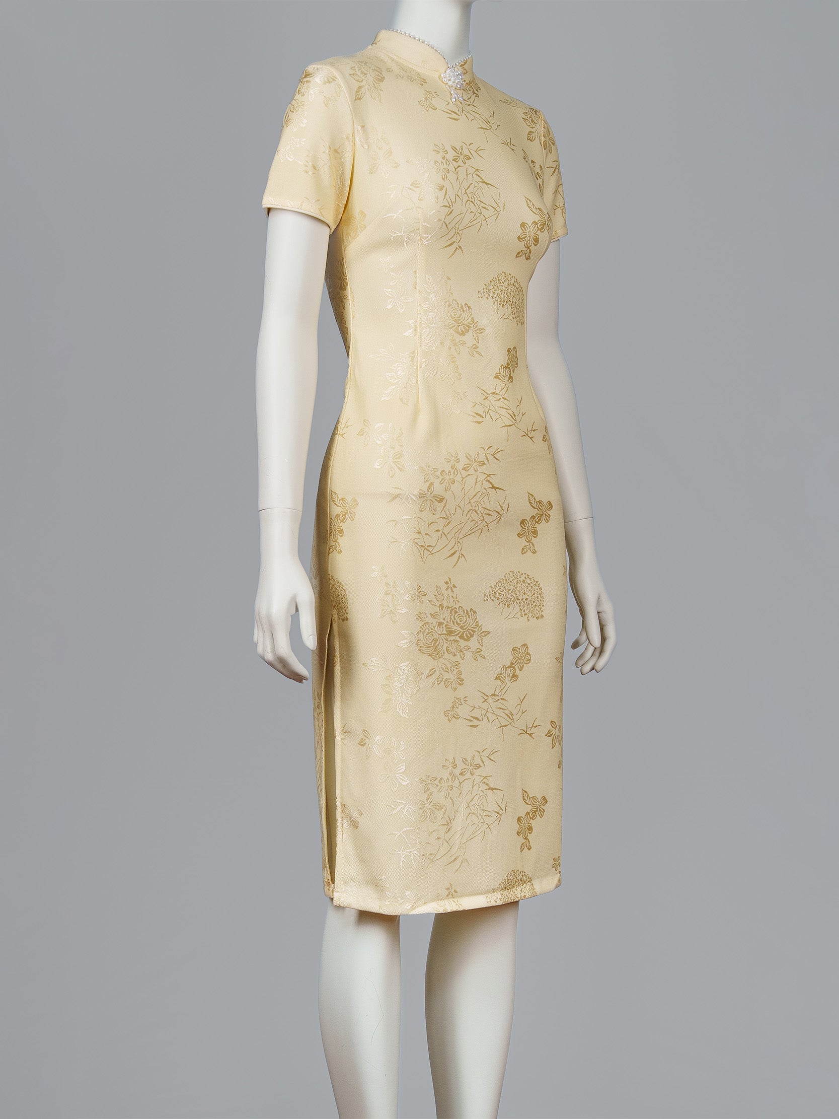 Pearl Trim Brocade Cheongsam Set with Beaded Cape