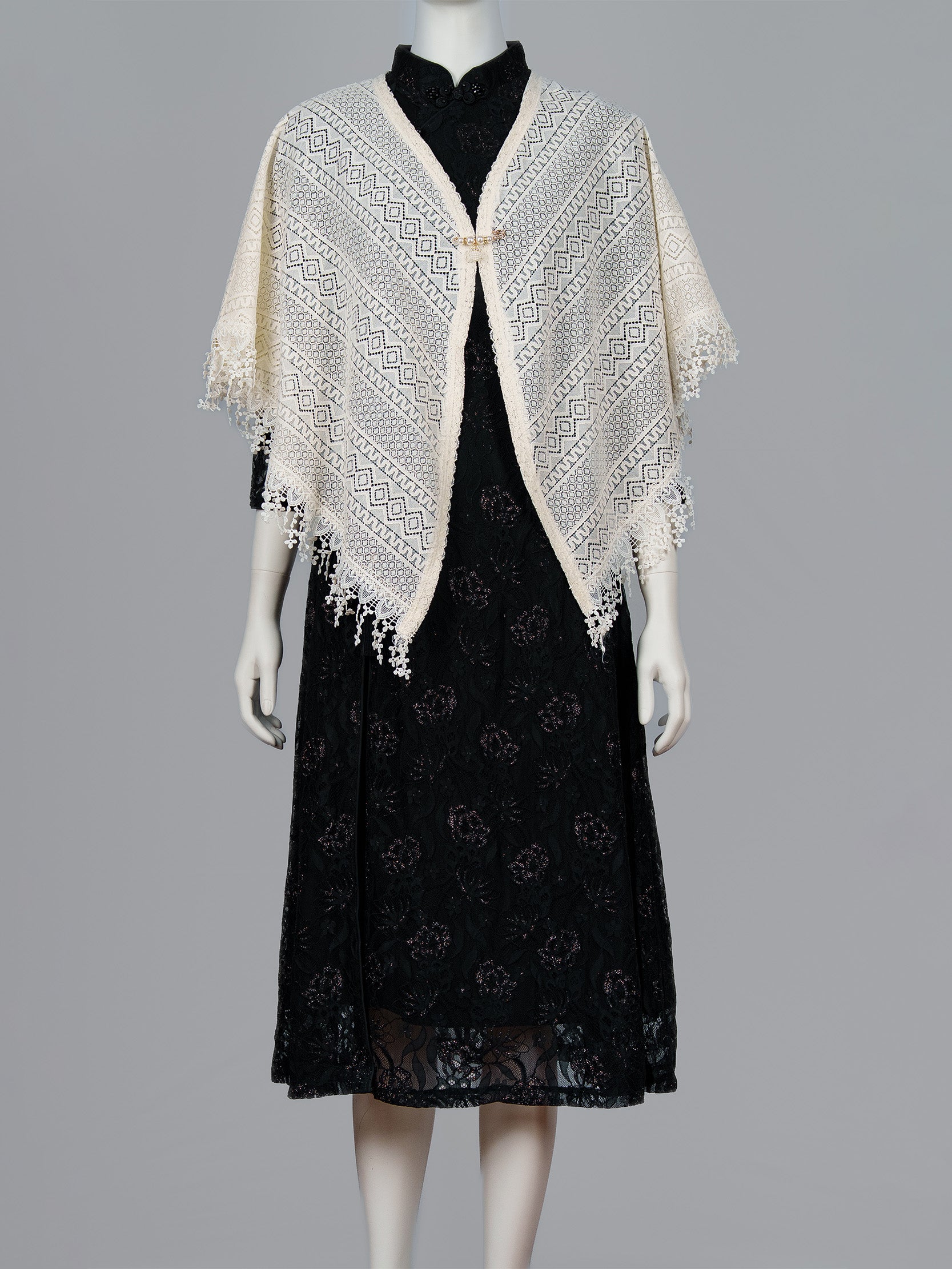 Women’s Black Lace Cheongsam