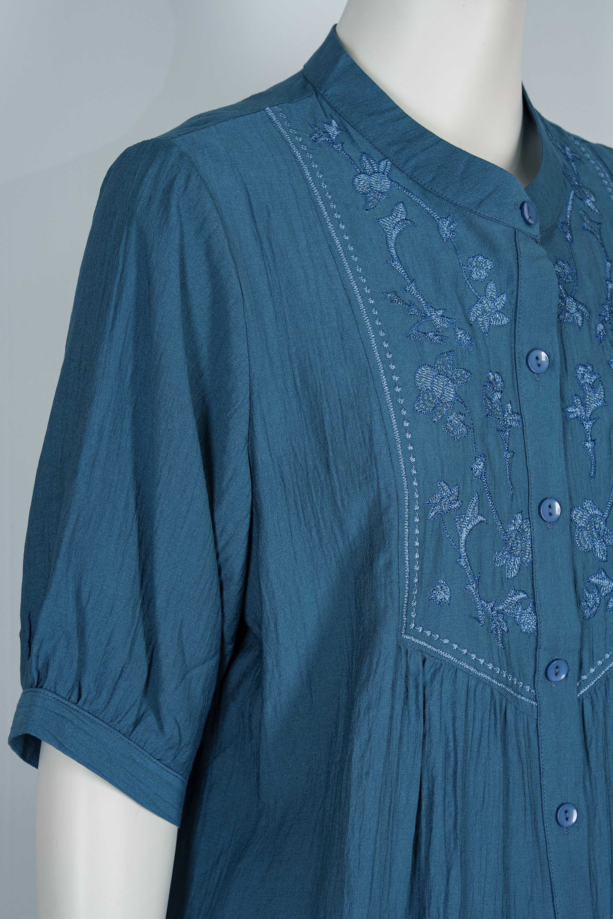 Botanic Embroidered Blouse