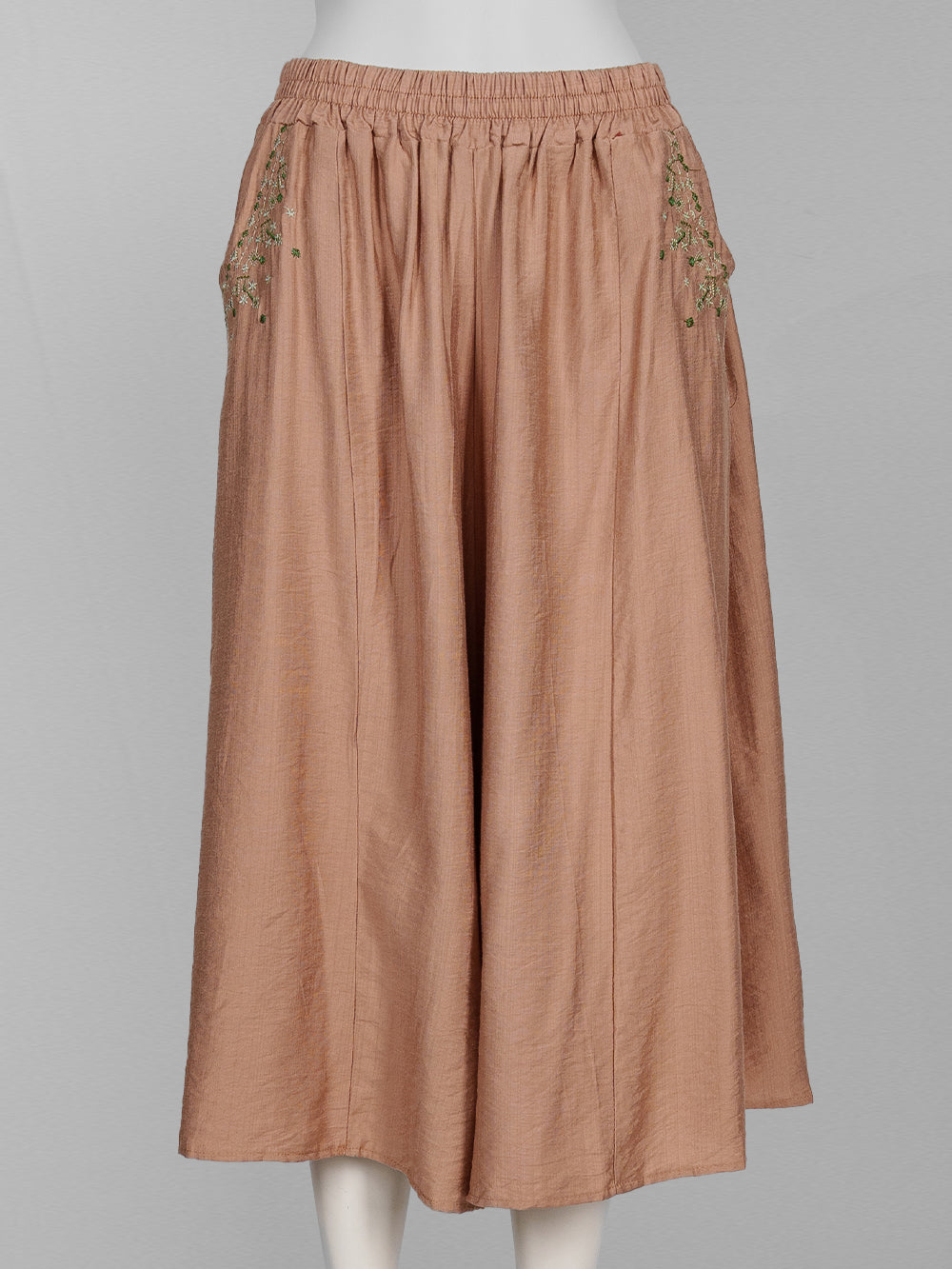 Embroidered Pocket Wide-Leg Pants