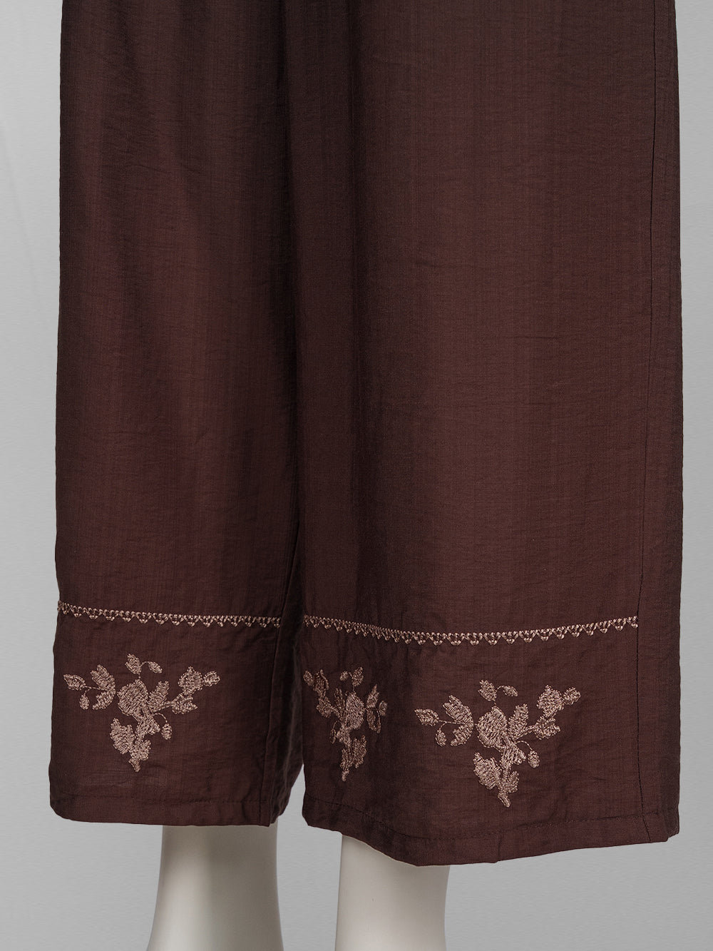 Floral Embroidered Cropped Pants