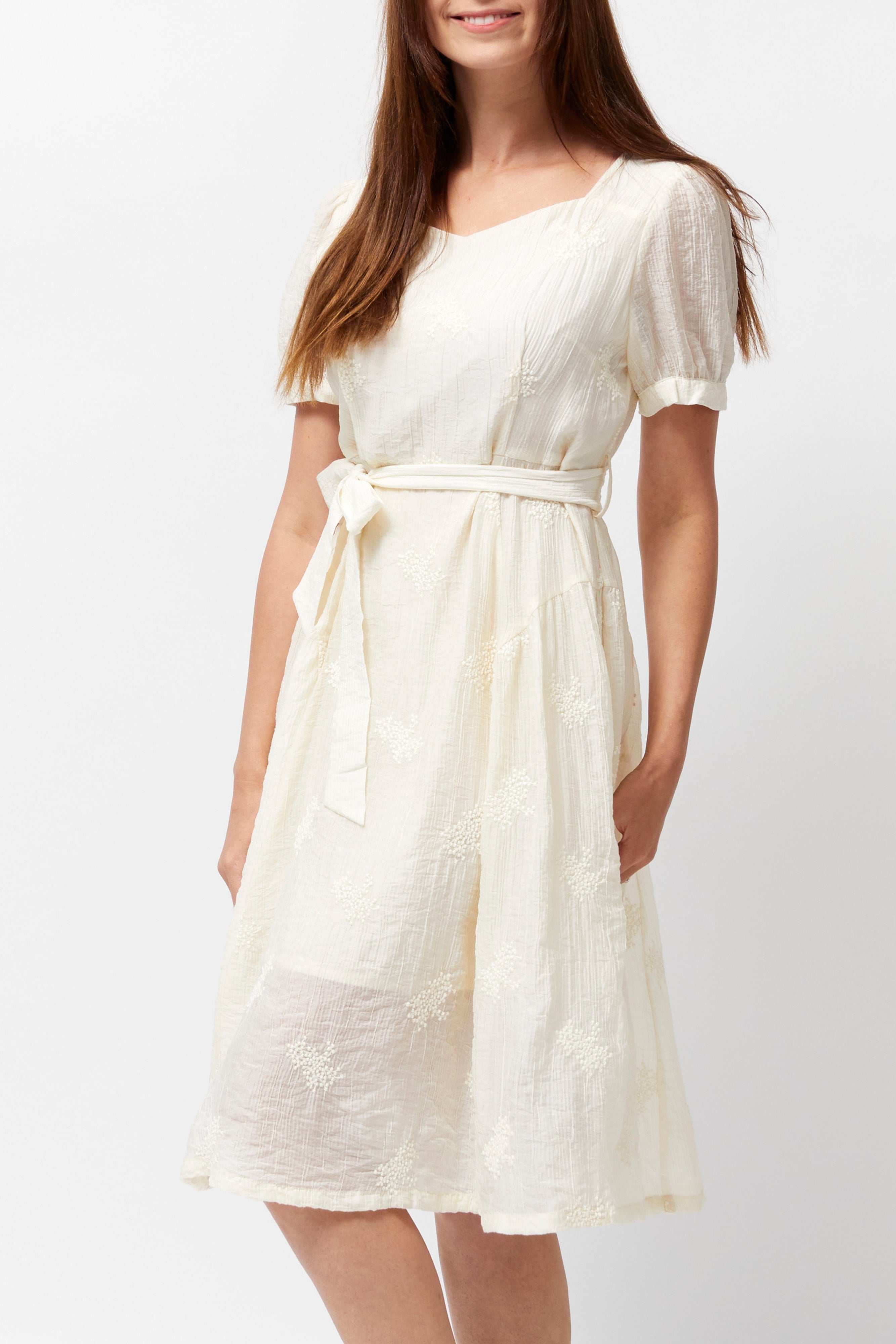 Women's Crinkle Dobby Dress (Cream)