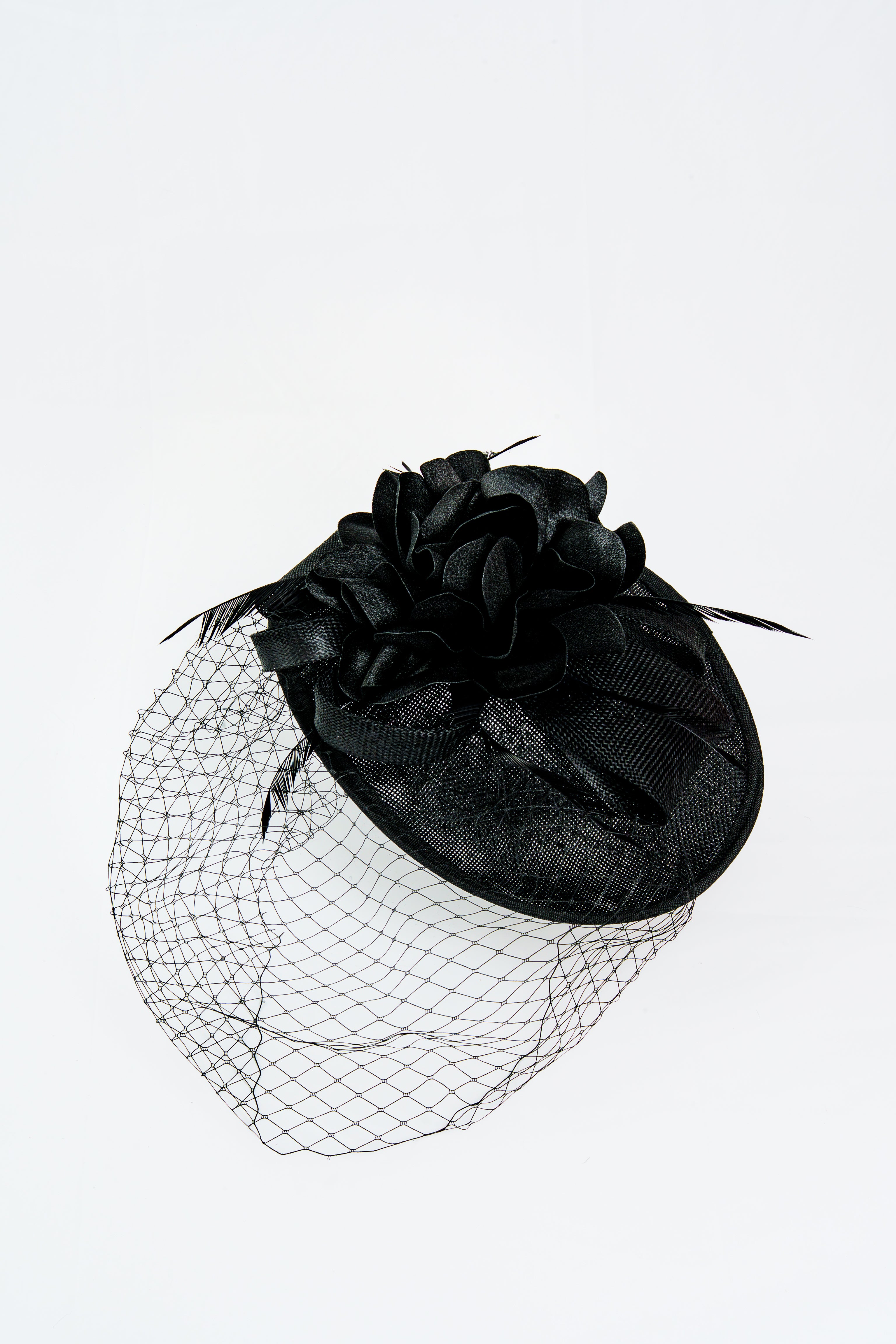 Disc Fascinator with Flower & Veil