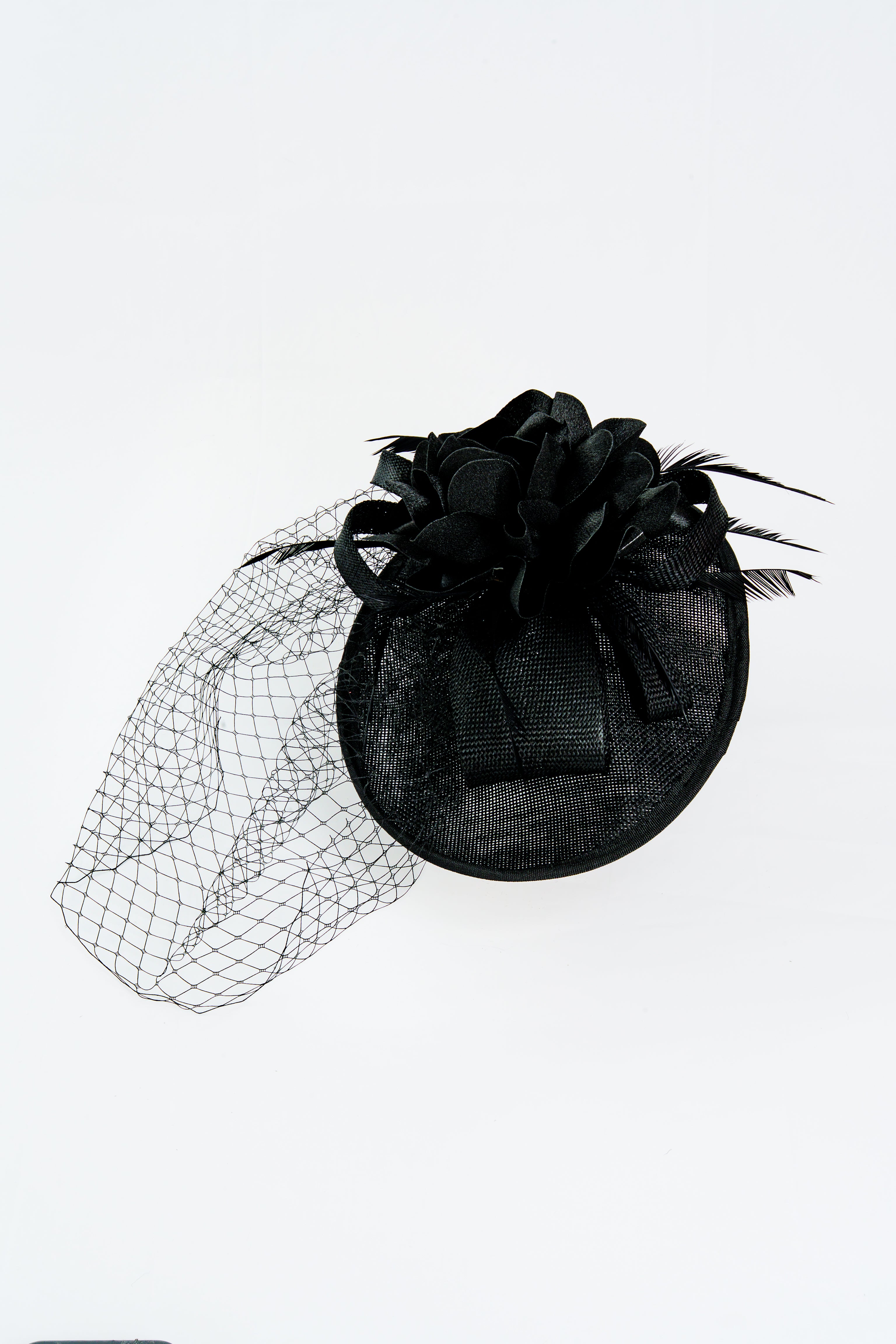 Disc Fascinator with Flower & Veil