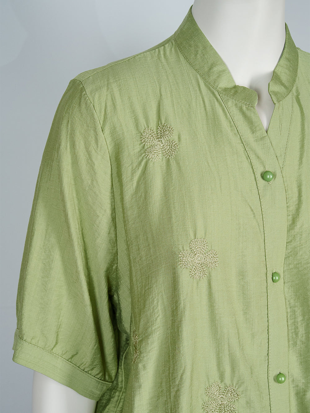 Bloom Dot Embroidered Blouse