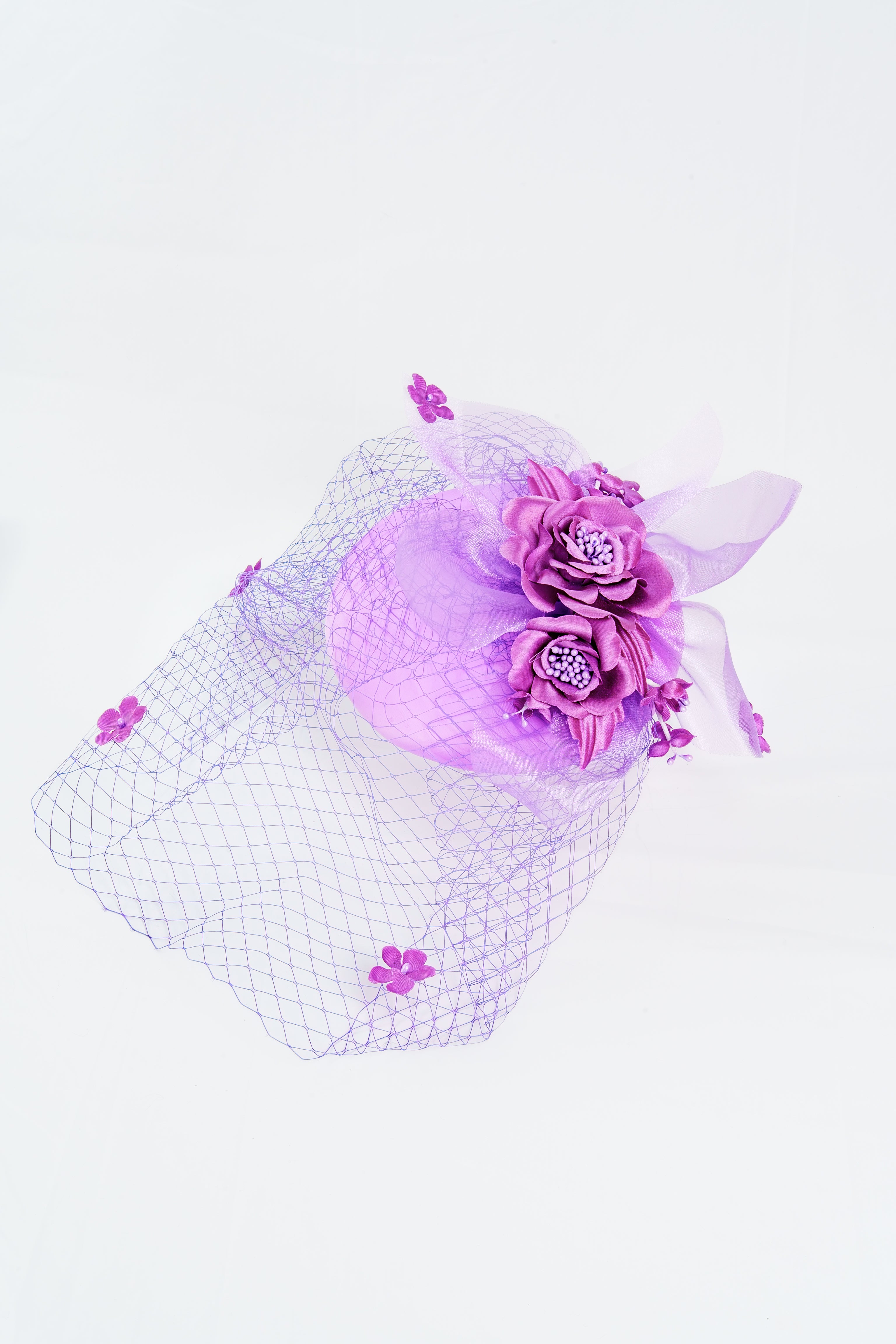 Elegant Floral Fascinator Hat