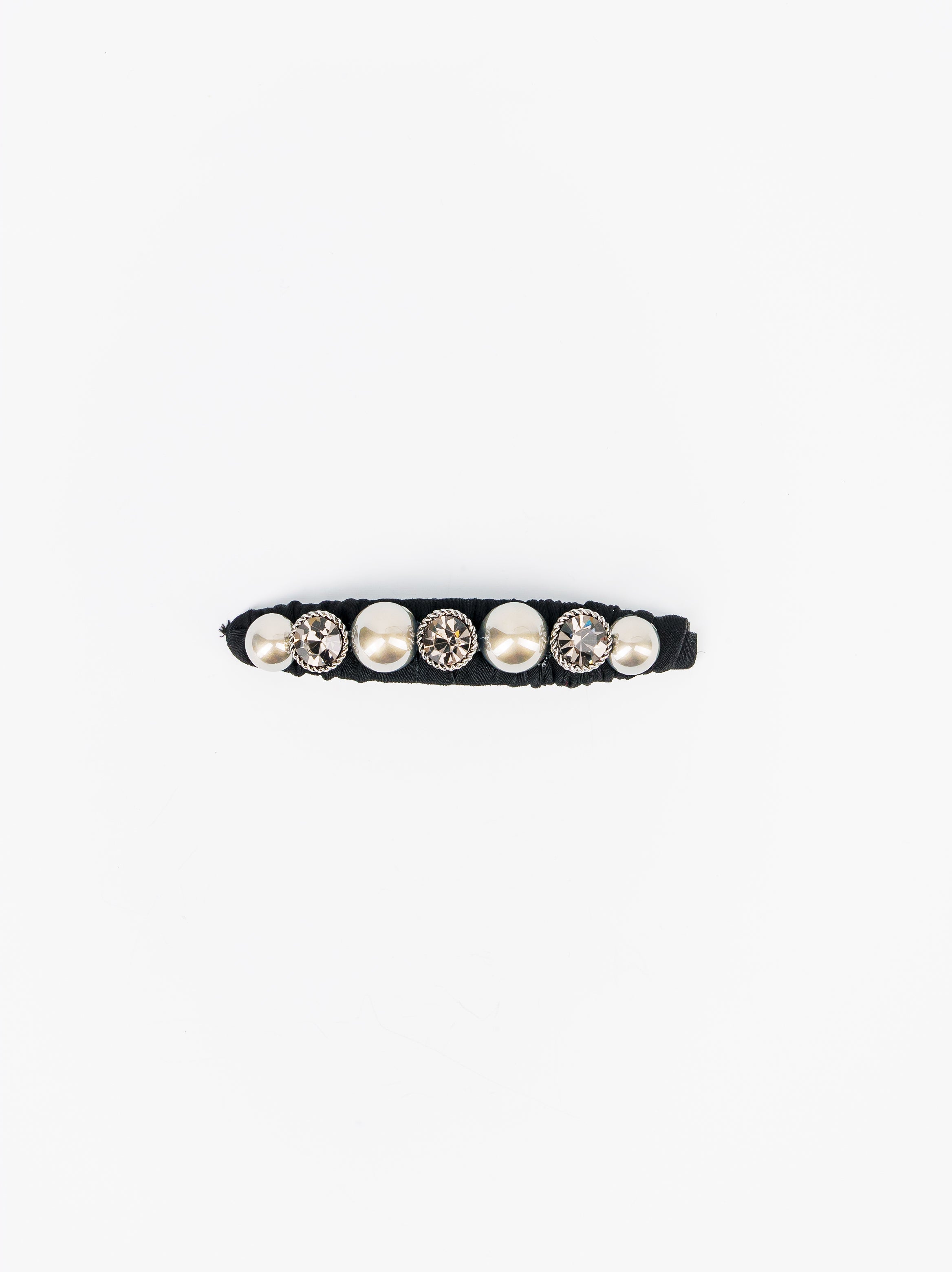 Pearl & Crystal Row Snap Clip – Silver Black