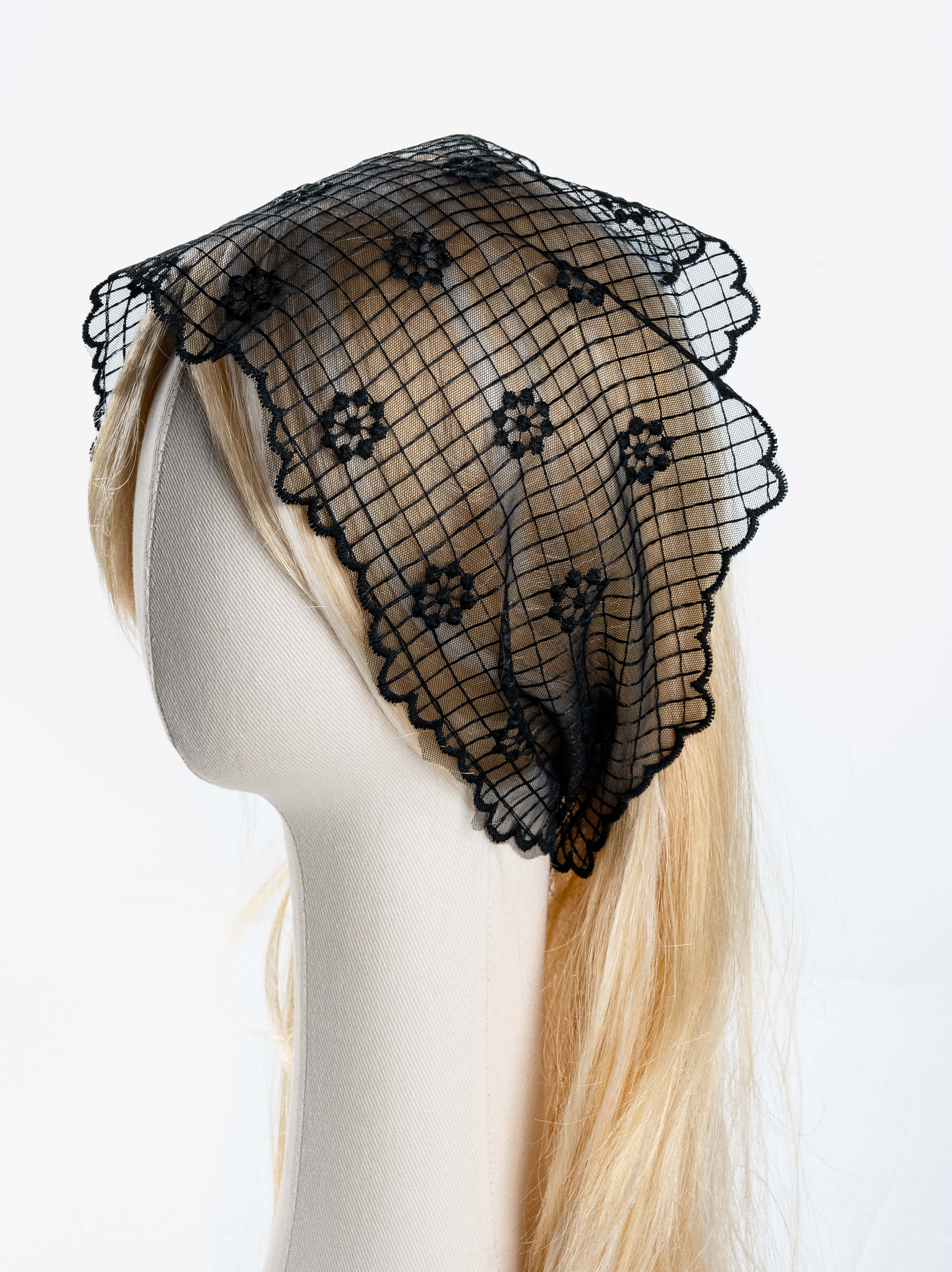 Grid Flower Embroidered Triangle Veil Scarf