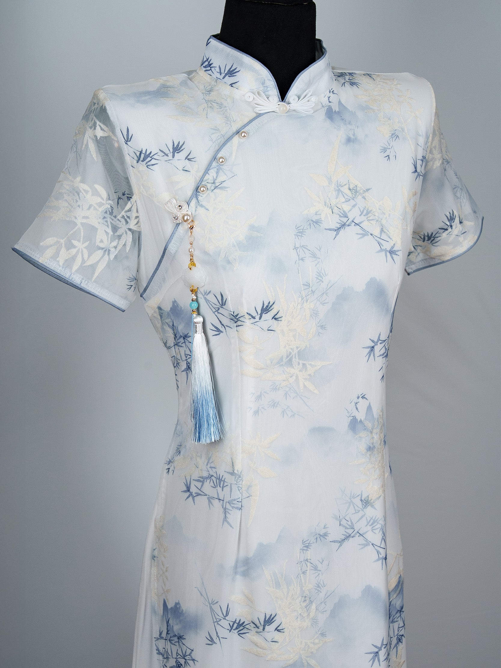 Women’s Misty Bamboo Landscape Cheongsam