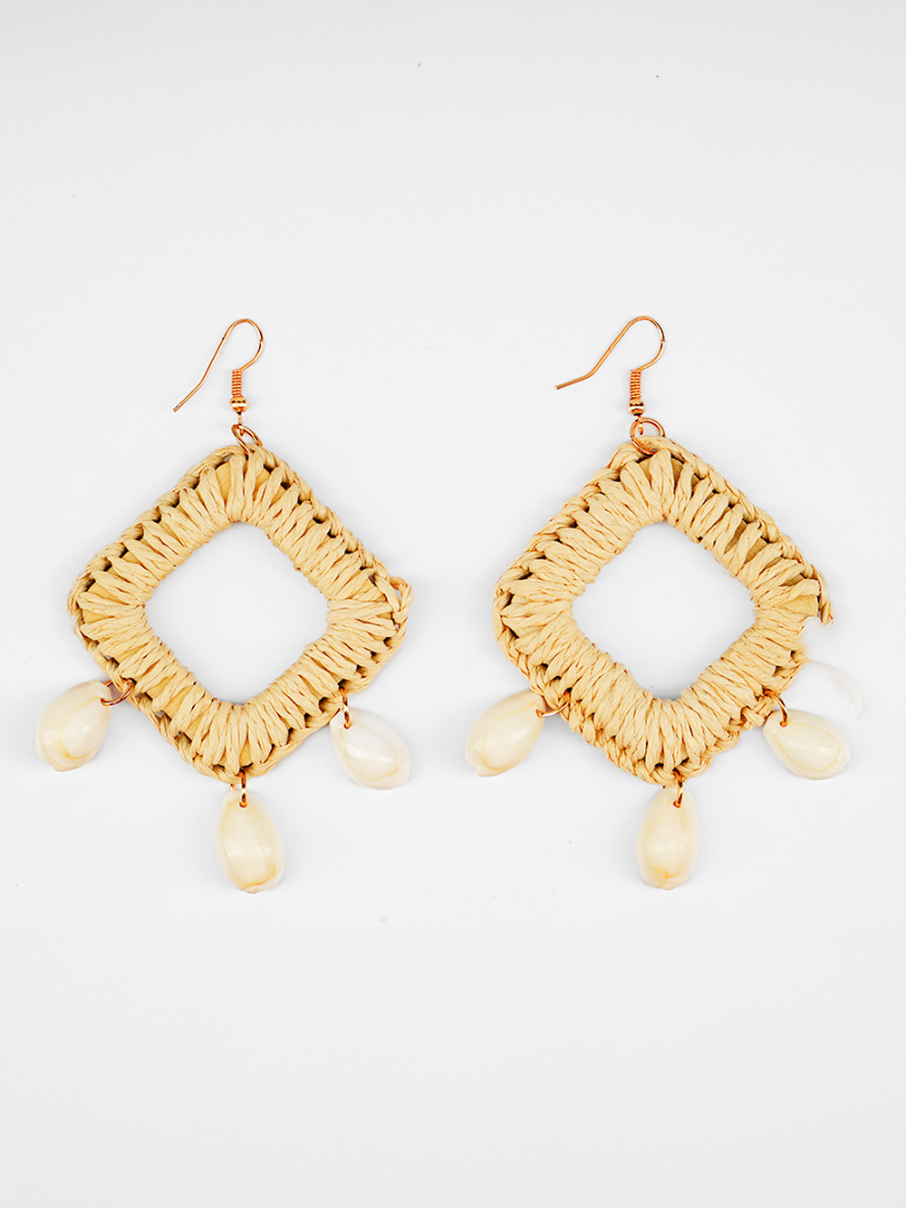 Shell Drop Square Raffia Earrings