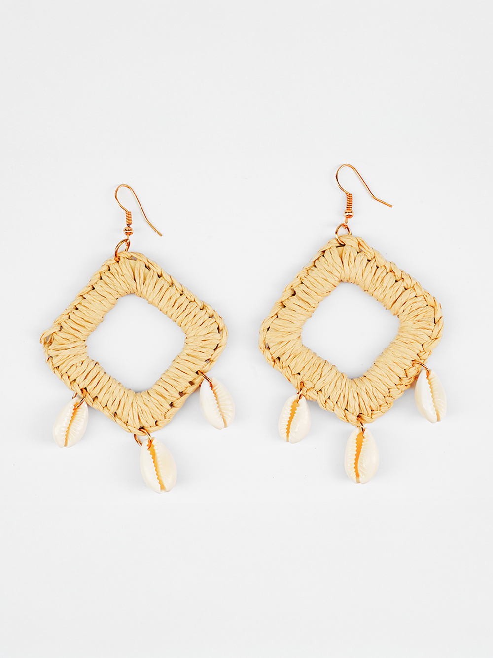 Shell Drop Square Raffia Earrings