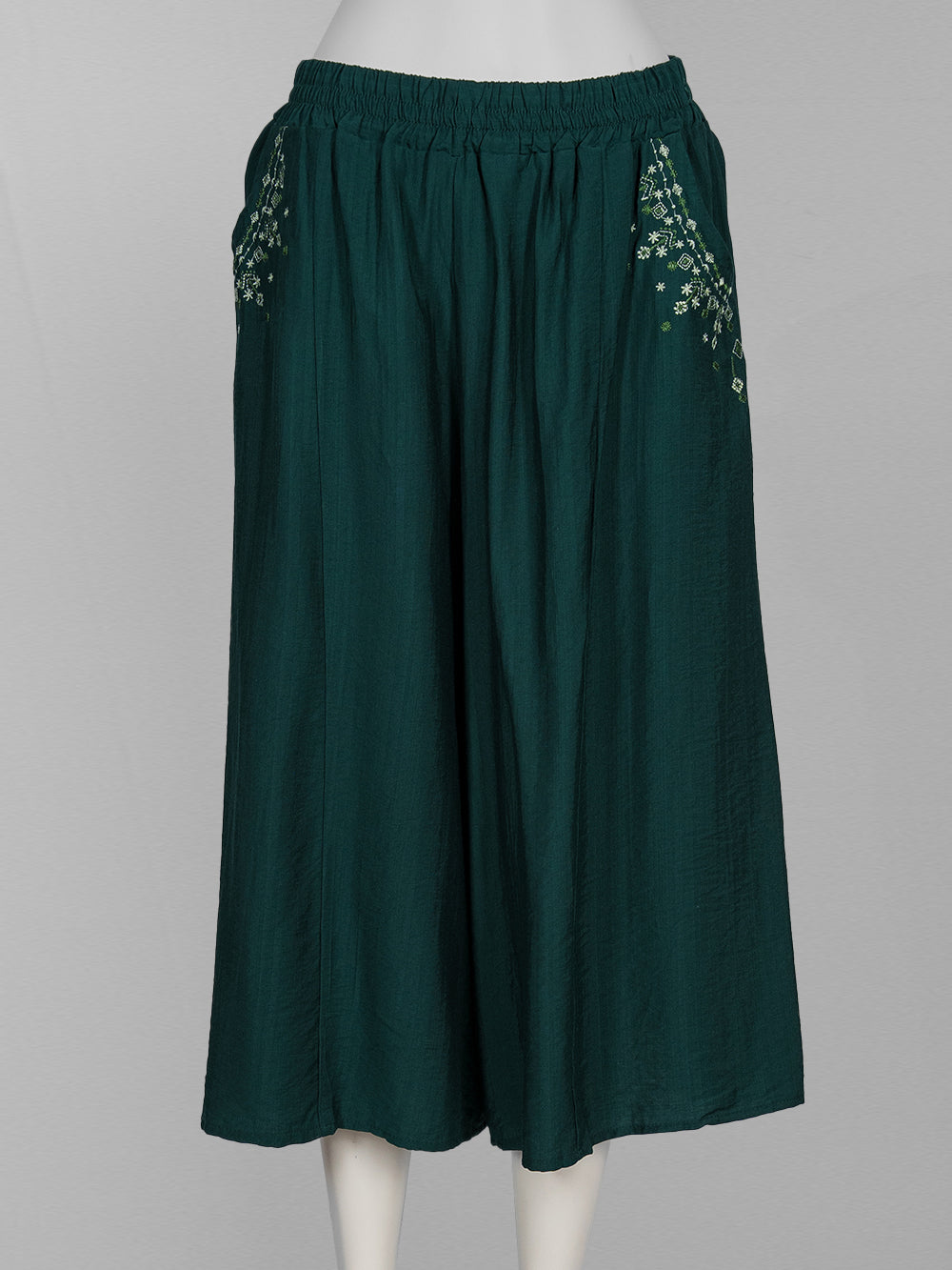 Embroidered Pocket Wide-Leg Pants