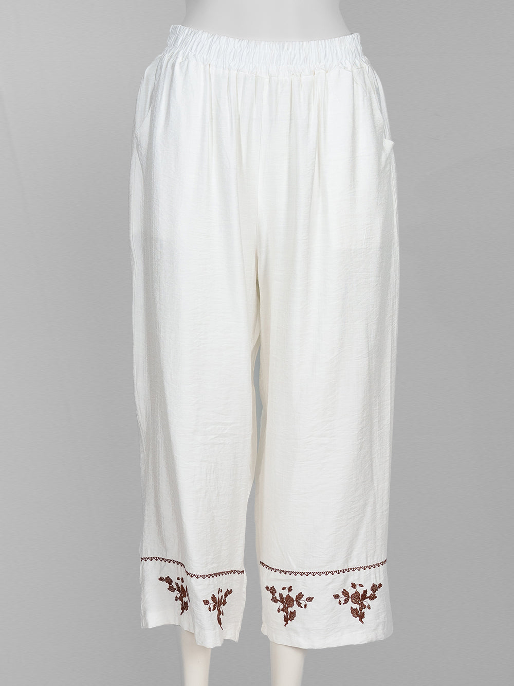 Floral Embroidered Cropped Pants