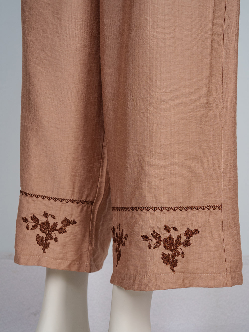 Floral Embroidered Cropped Pants